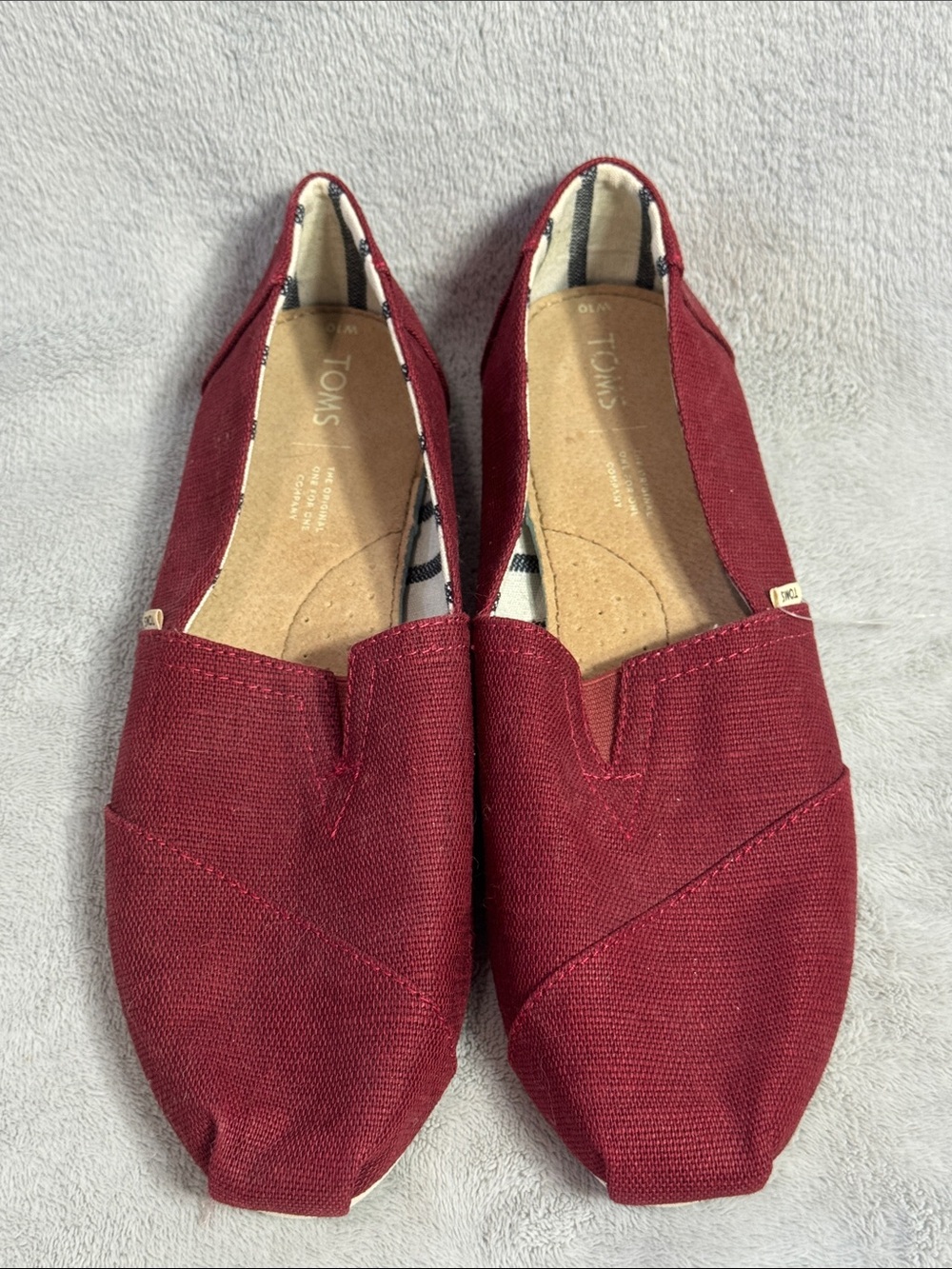 TOMS Red Canvas Flats Shoes Never Worn Size 10